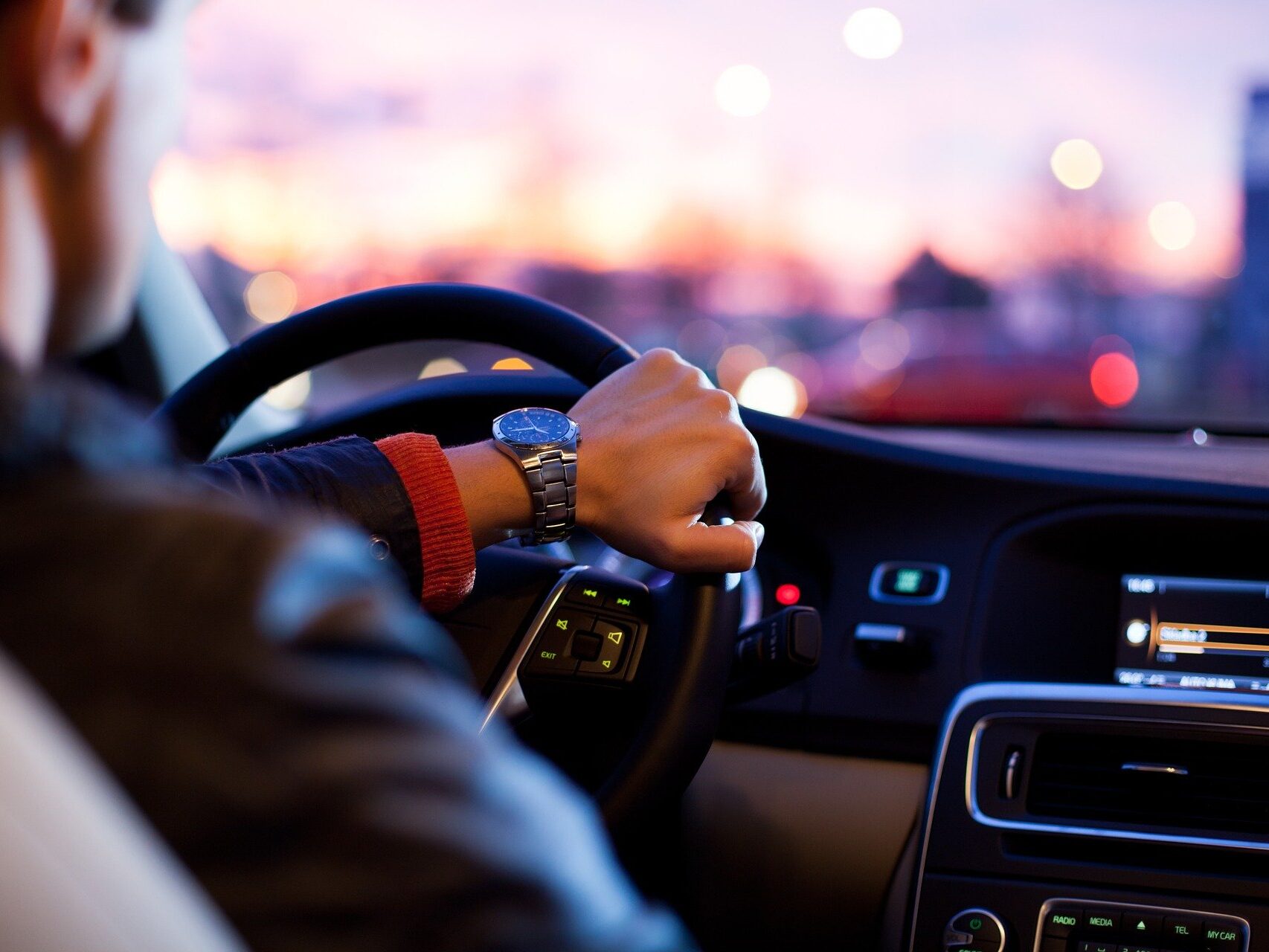 car-1149997_1920