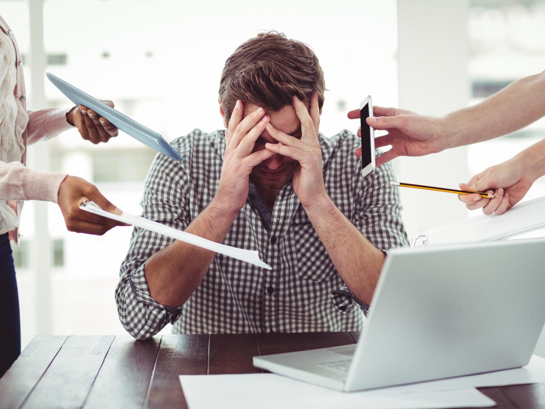 yay-20326122-digital Stress lavoro correlato